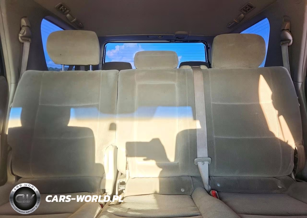 2005 Toyota Sequoia Sr5 VIN:5TDZT34A35S247570 - 10