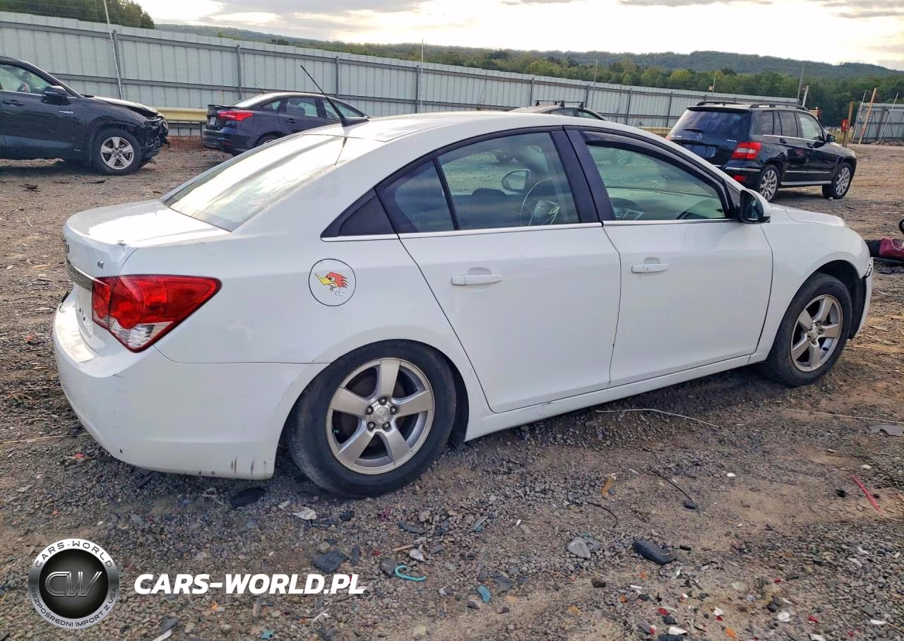 2013 Chevrolet Cruze Lt VIN:1G1PC5SB4D7275328 - 3