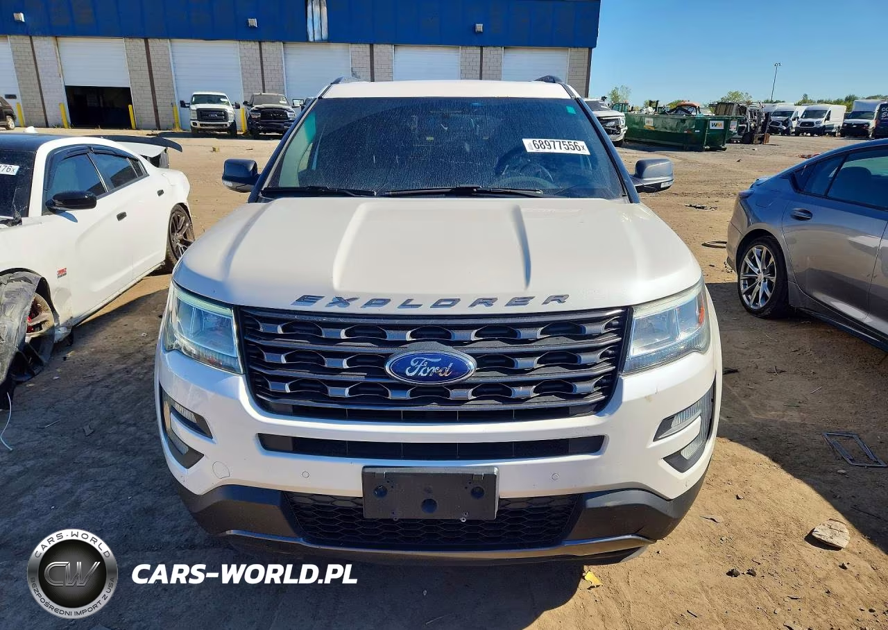 2017 Ford Explorer Xlt VIN:1FM5K8D83HGB60757 - 5