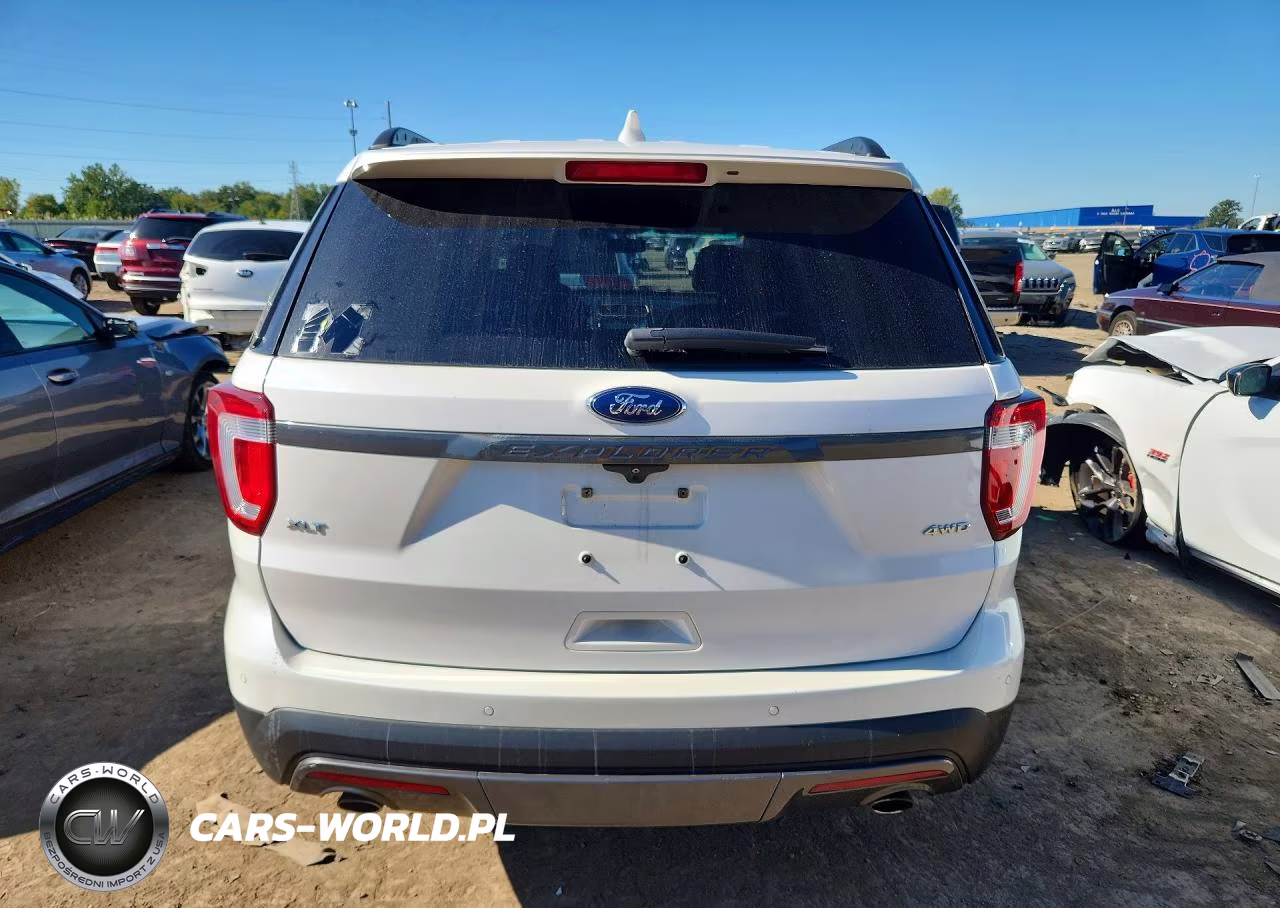 2017 Ford Explorer Xlt VIN:1FM5K8D83HGB60757 - 6