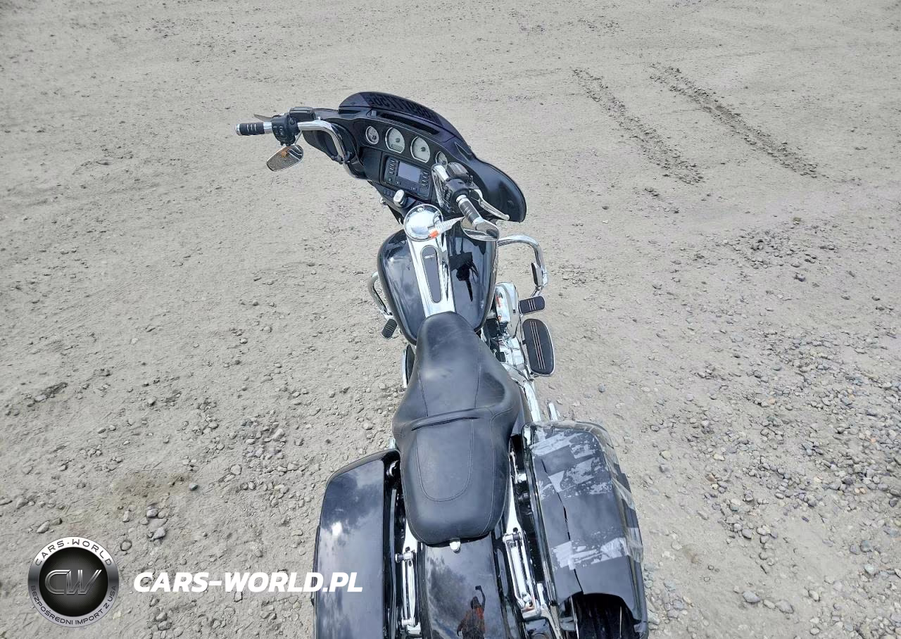 2015 Harley-Davidson Flhx Street Glide VIN:1HD1KBM15FB688683 - 6