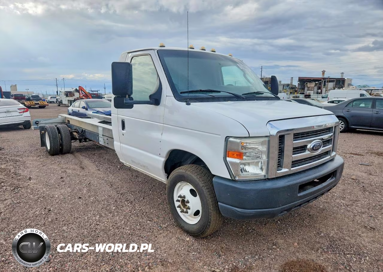 2011 Ford Econoline E450 Super Duty Cutaway Van VIN:1FDXE4FS5BDB20657 - 4