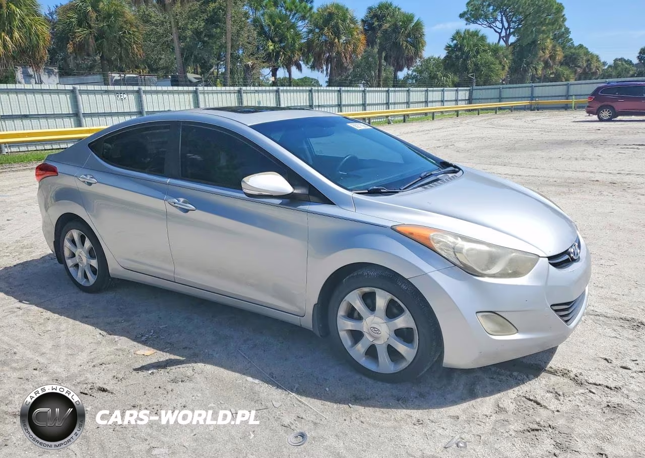 2012 Hyundai Elantra Limited VIN:5NPDH4AE9CH106367 - 4