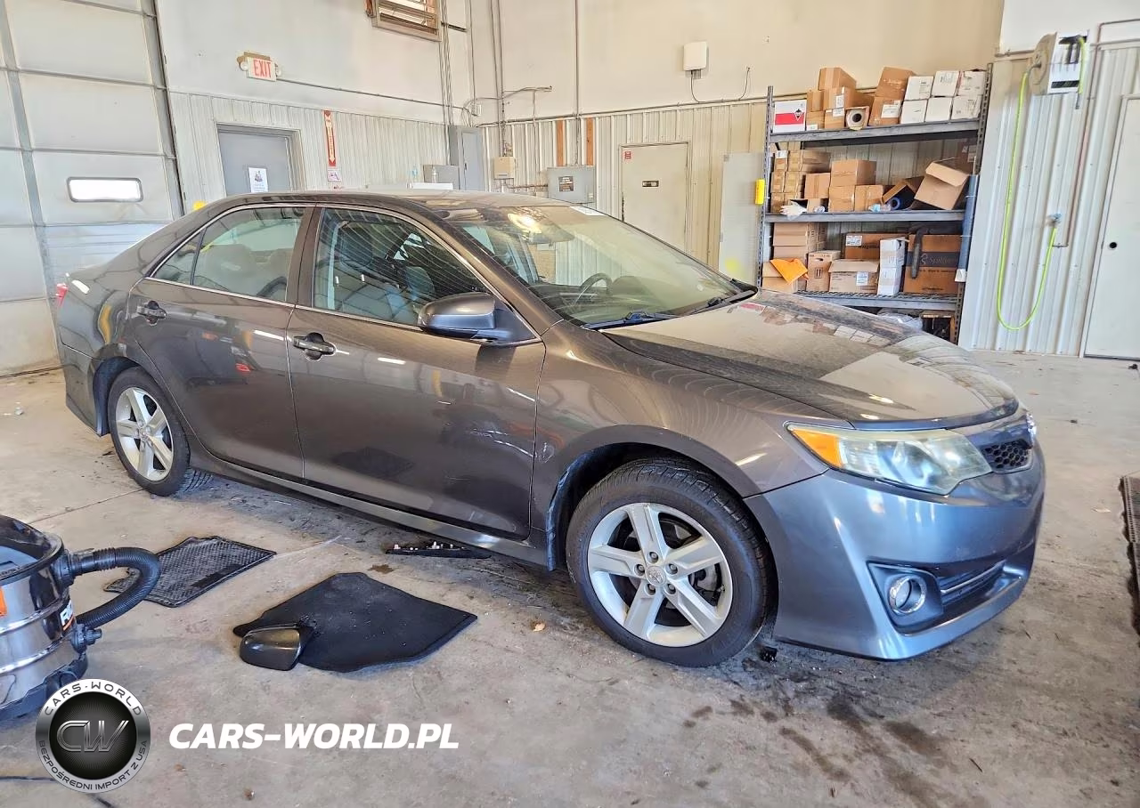 2014 Toyota Camry Se VIN:4T1BF1FK5EU791711 - 4
