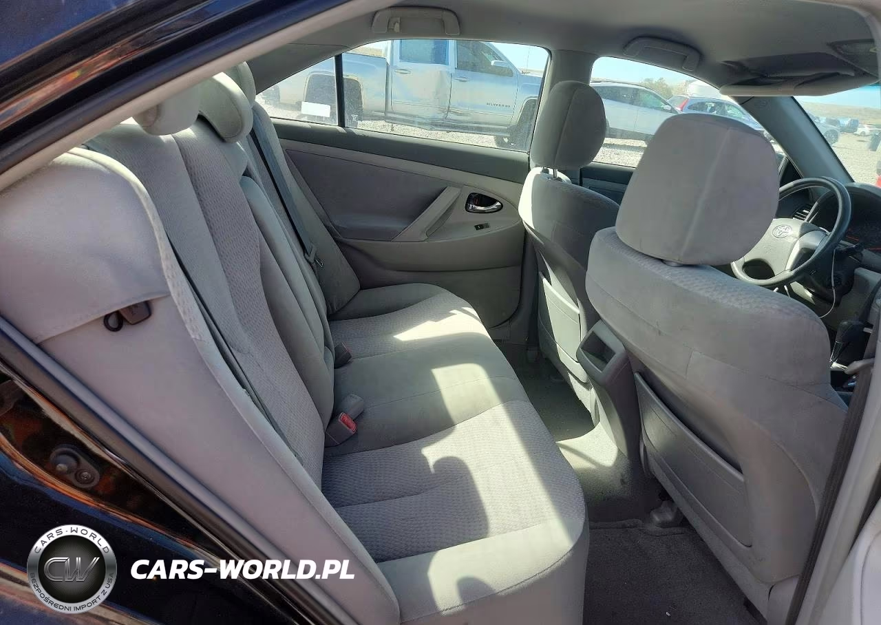 2010 Toyota Camry Le VIN:4T4BF3EKXAR061368 - 10