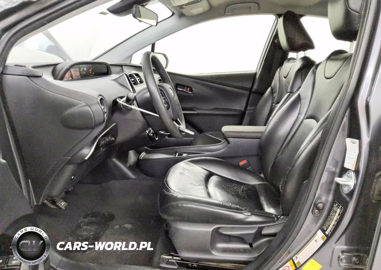 2021 Toyota Prius Le VIN:JTDKAMFU7M3143135 - 7