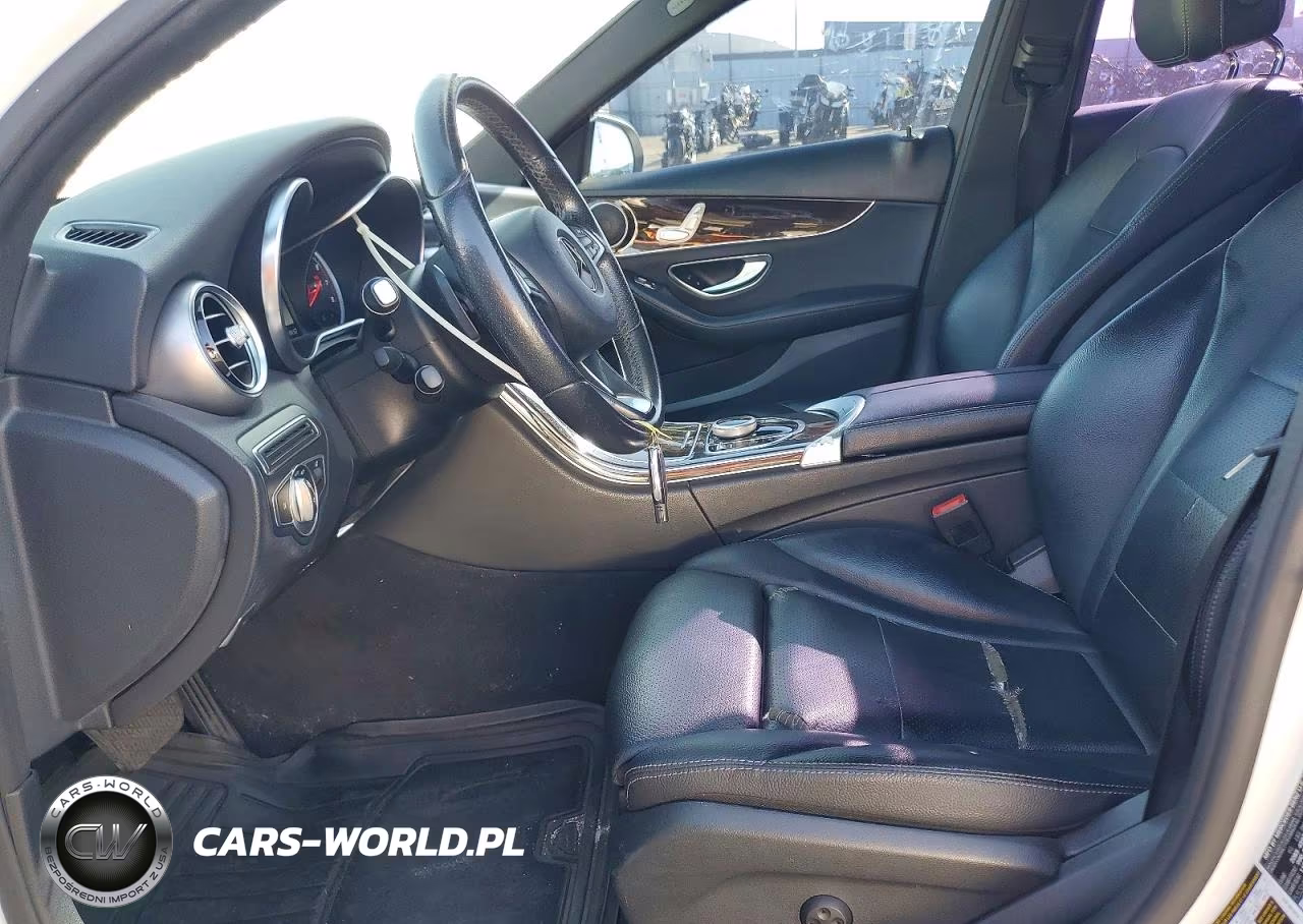 2018 Mercedes-Benz C 300 VIN:55SWF4JB7JU262194 - 7