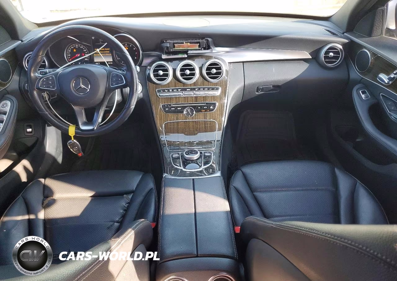 2018 Mercedes-Benz C 300 VIN:55SWF4JB7JU262194 - 8