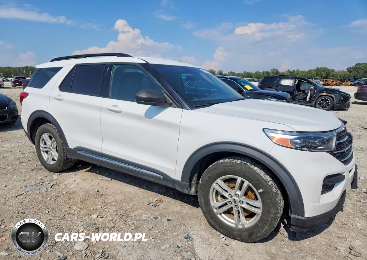 2020 Ford Explorer Xlt VIN:1FMSK8DH3LGB73245 - 4