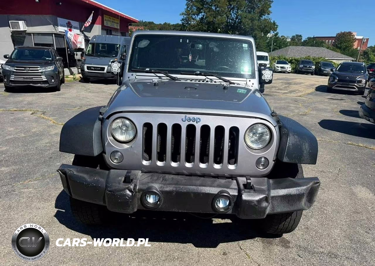 2018 Jeep Wrangler Unlimited Sport VIN:1C4BJWDG5JL866325 - 5