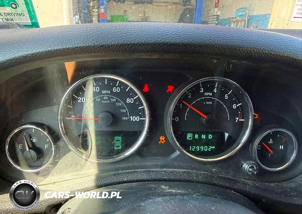 2018 Jeep Wrangler Unlimited Sport VIN:1C4BJWDG5JL866325 - 7