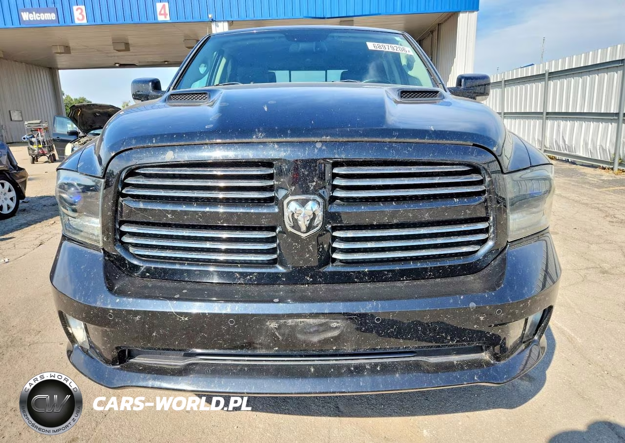 2015 Ram 1500 Sport VIN:1C6RR7UT5FS589321 - 5