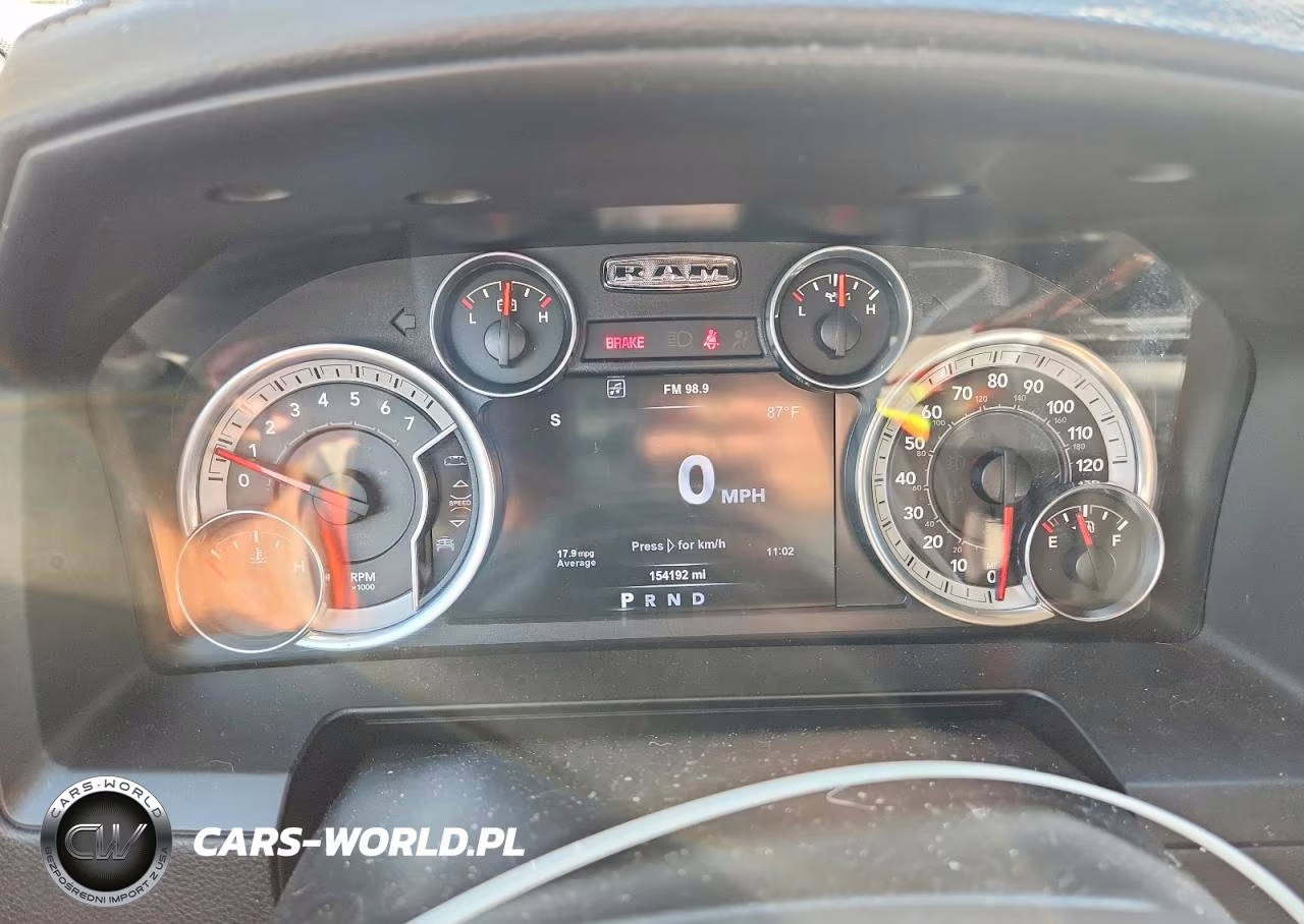 2015 Ram 1500 Sport VIN:1C6RR7UT5FS589321 - 9