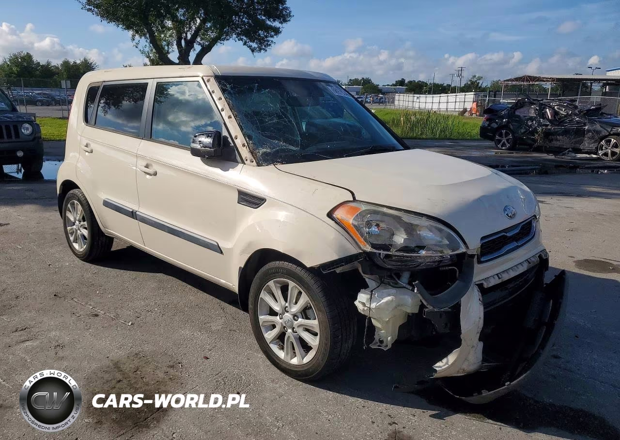 2013 Kia Soul + VIN:KNDJT2A61D7775334 - 4