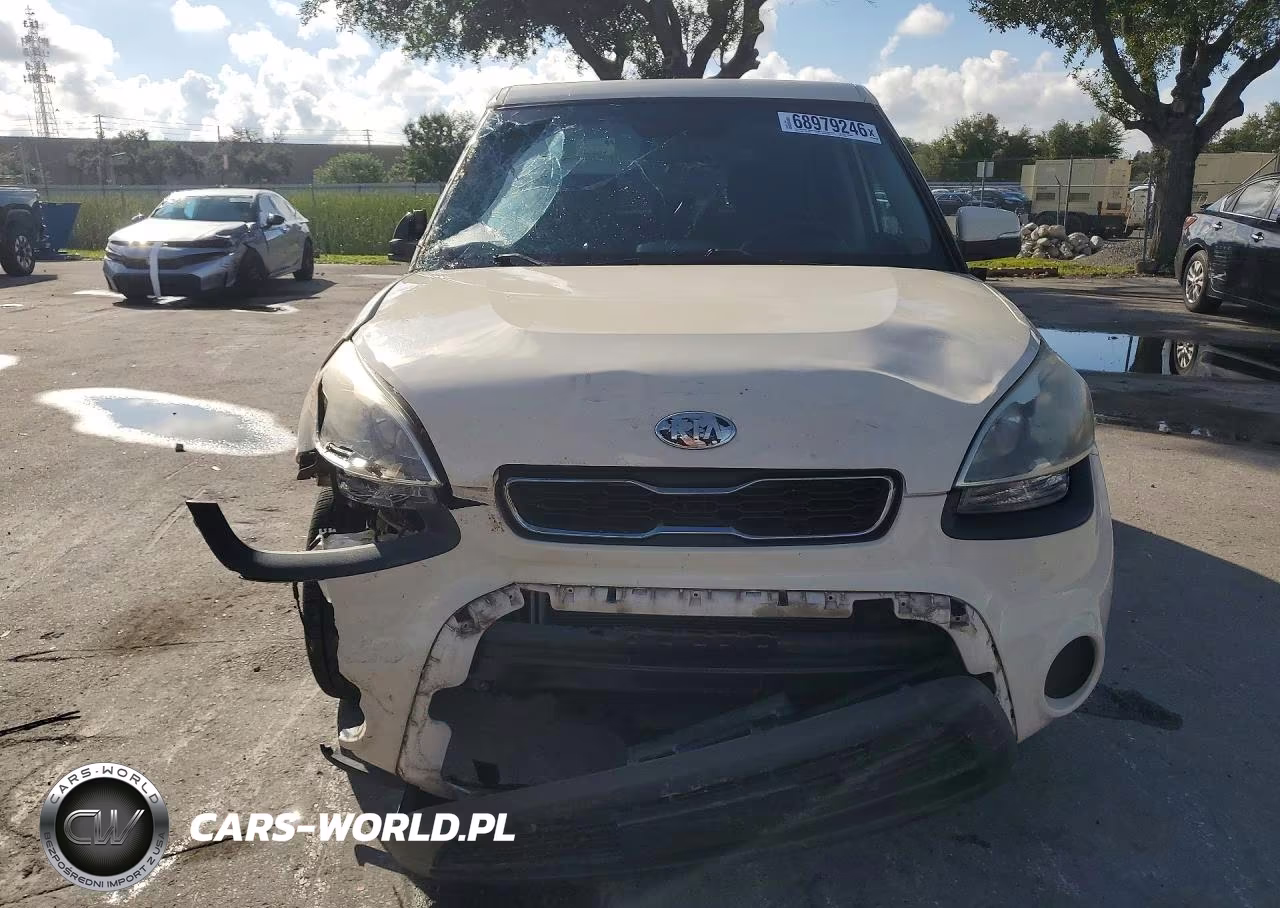 2013 Kia Soul + VIN:KNDJT2A61D7775334 - 5