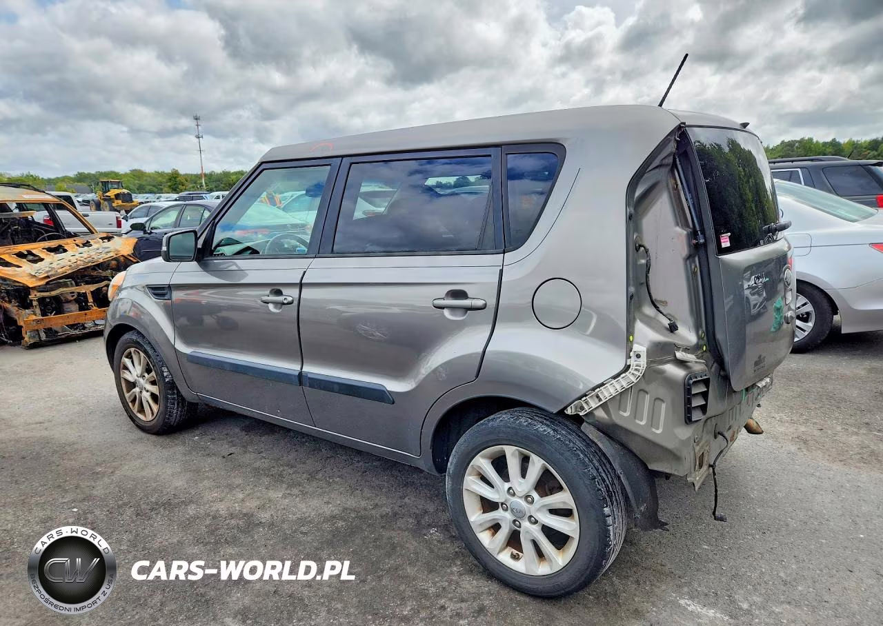 2013 Kia Soul + VIN:KNDJT2A61D7609976 - 2