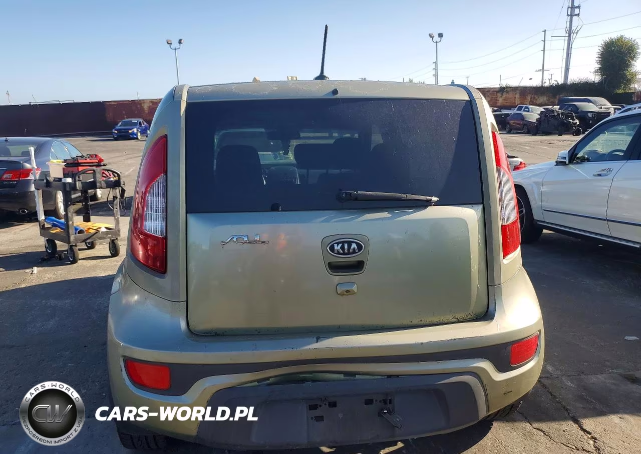 2012 Kia Soul + VIN:KNDJT2A63C7416467 - 6