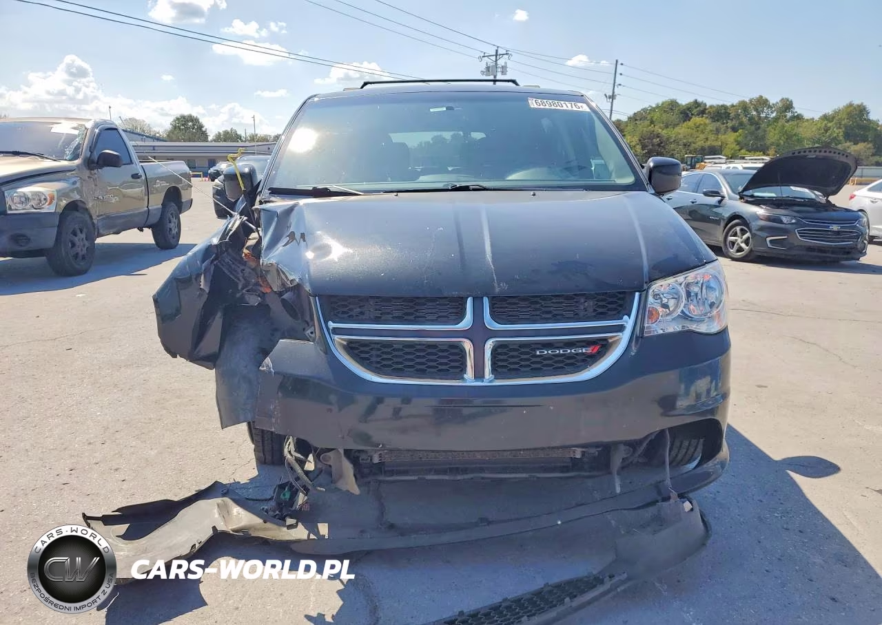 2017 Dodge Grand Caravan Sxt VIN:2C4RDGCG1HR828010 - 5