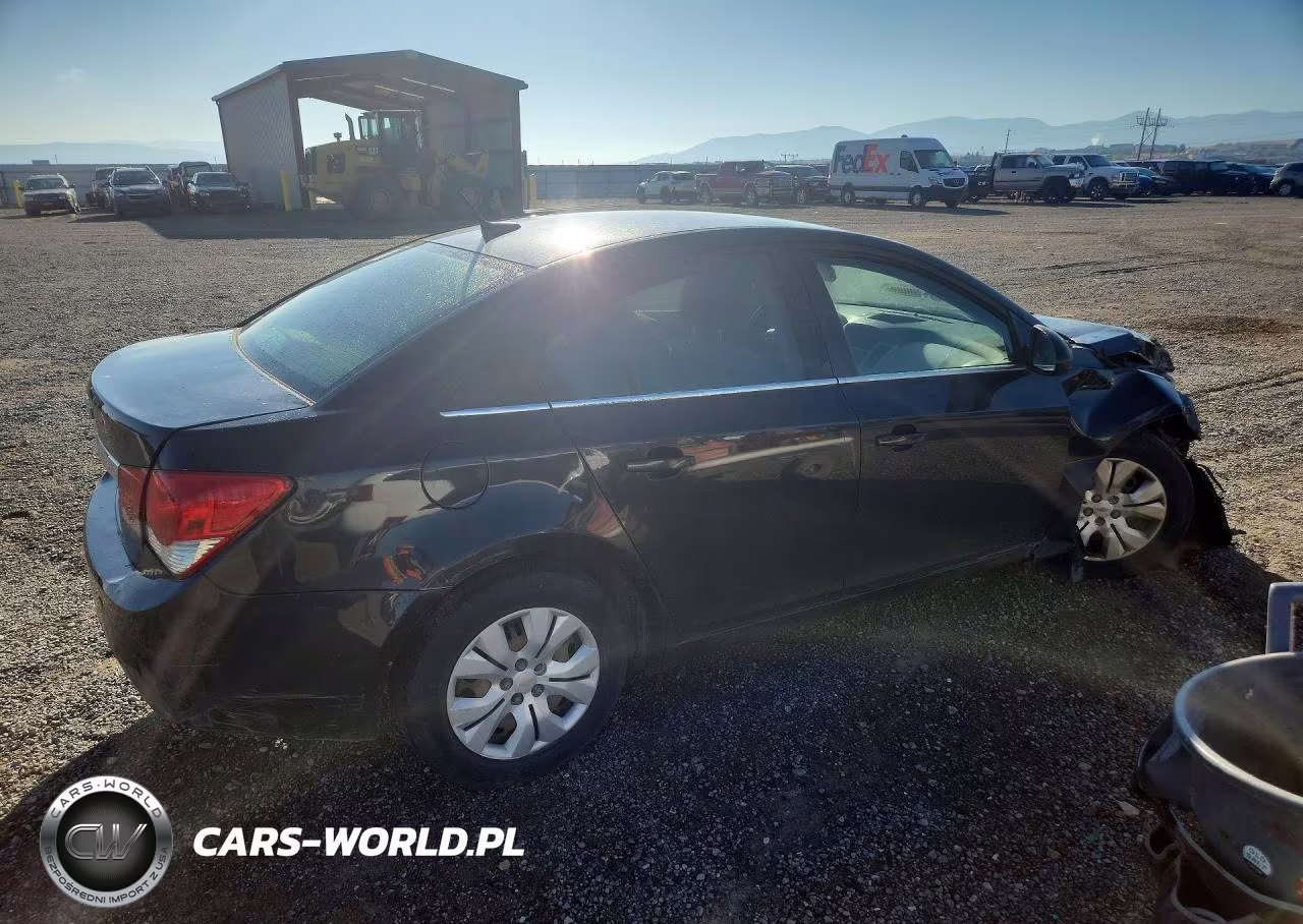 2012 Chevrolet Cruze Ls VIN:1G1PC5SHXC7250694 - 3