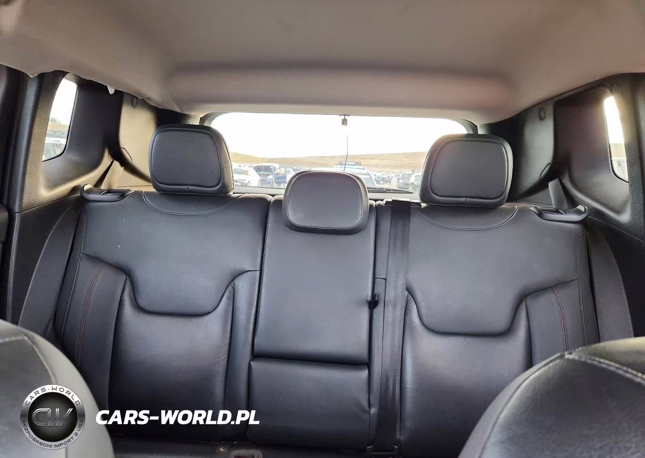 2022 Jeep Renegade Trailhawk VIN:ZACNJDC18NPN46798 - 10