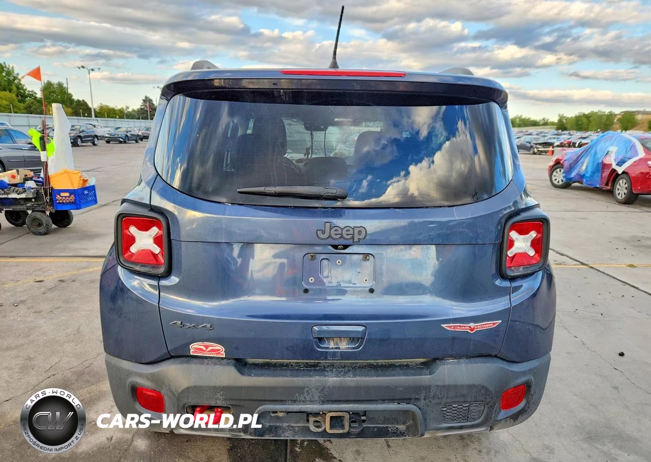 2022 Jeep Renegade Trailhawk VIN:ZACNJDC18NPN46798 - 6
