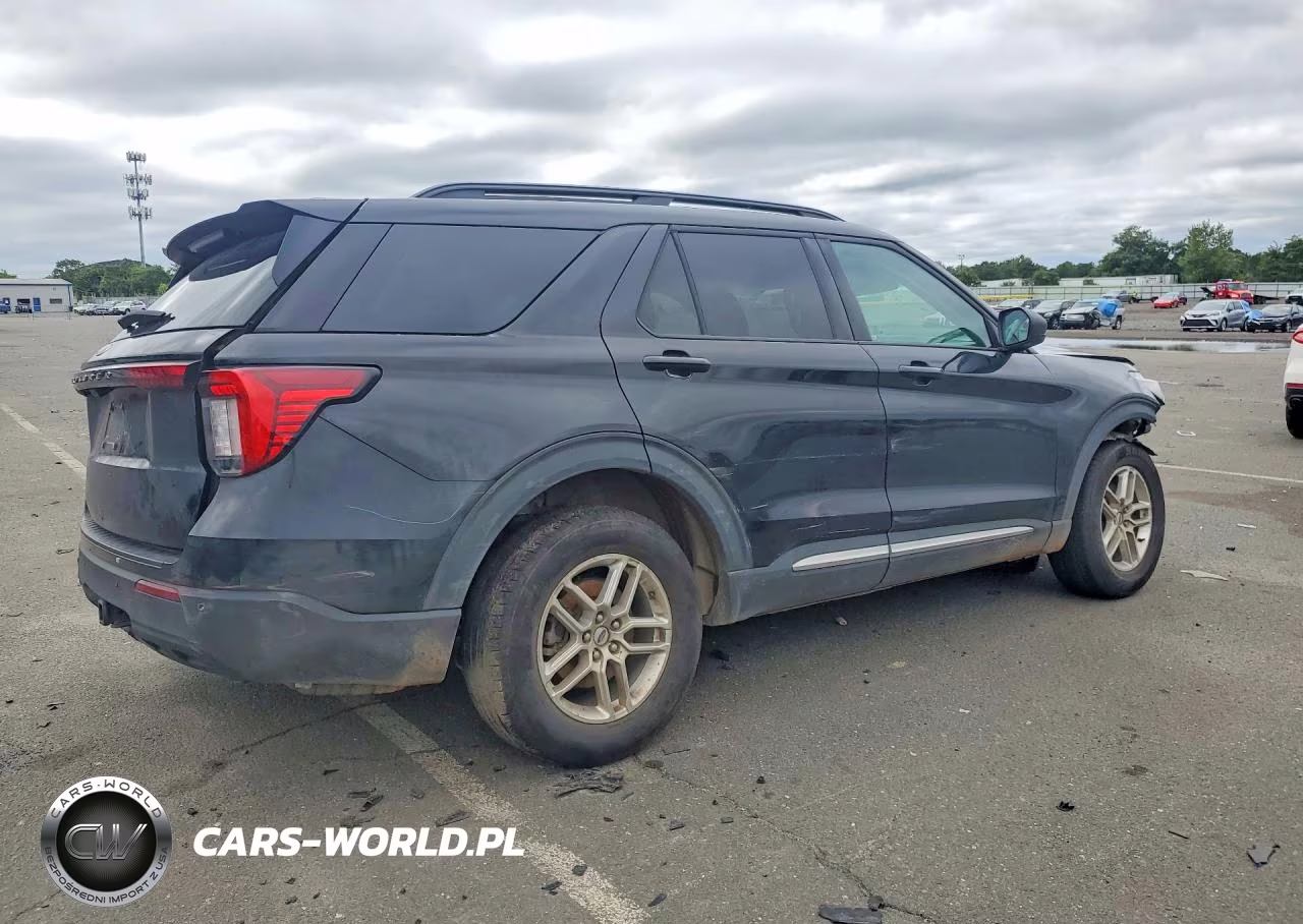 2025 Ford Explorer Active VIN:1FMUK8DH2SGB92585 - 3