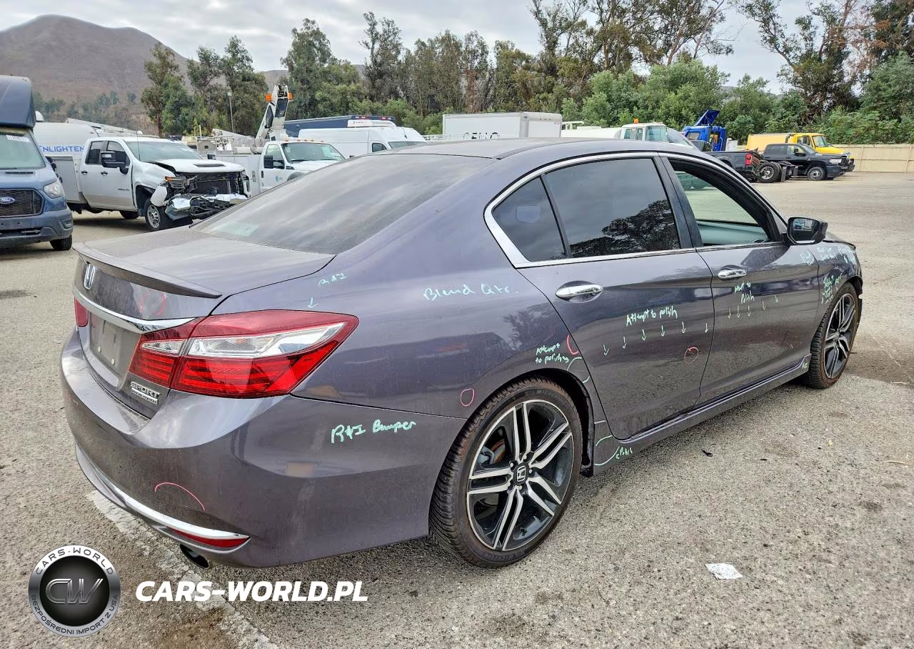 2017 Honda Accord Sport Special Edition VIN:1HGCR2F10HA120063 - 3