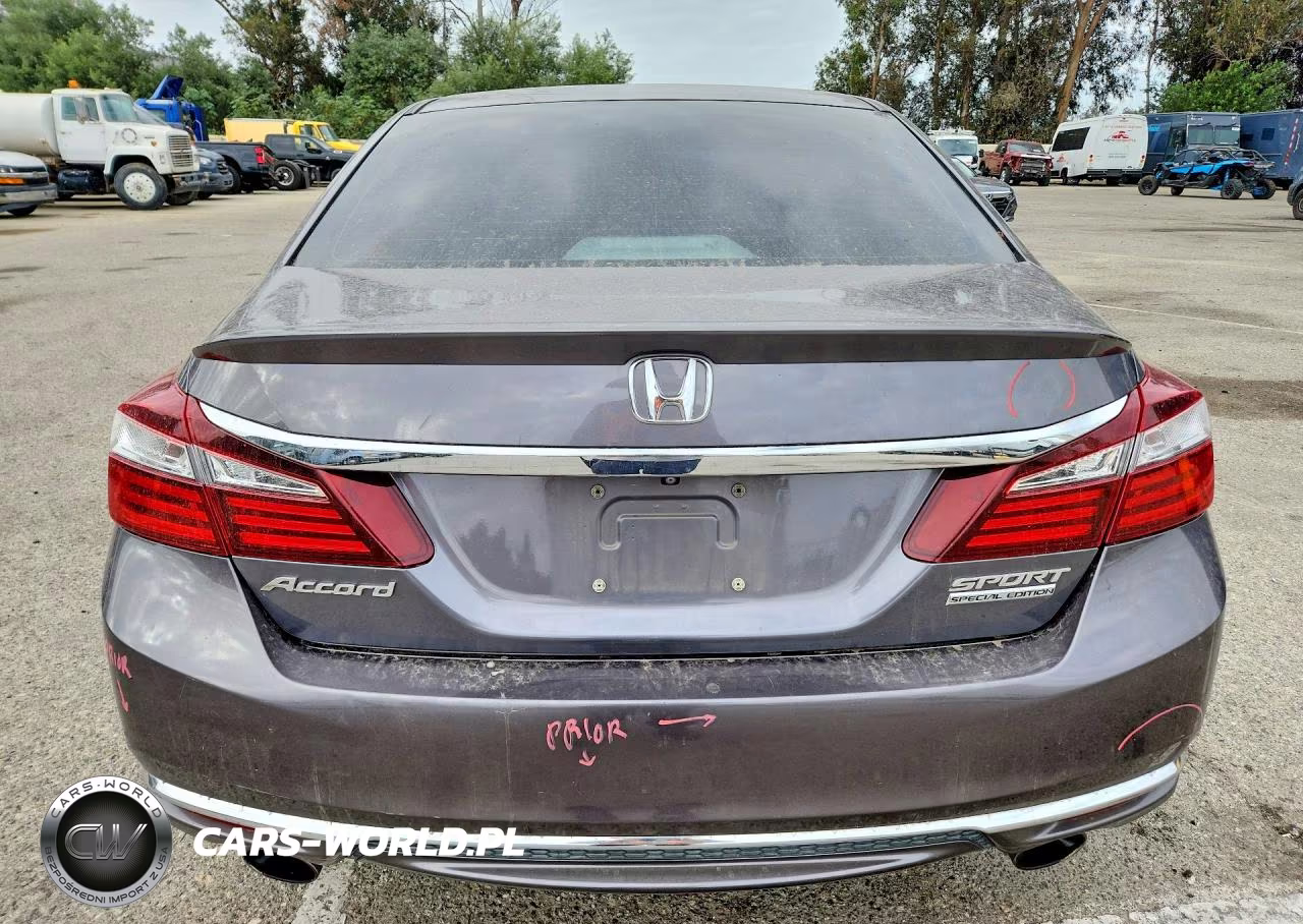 2017 Honda Accord Sport Special Edition VIN:1HGCR2F10HA120063 - 6