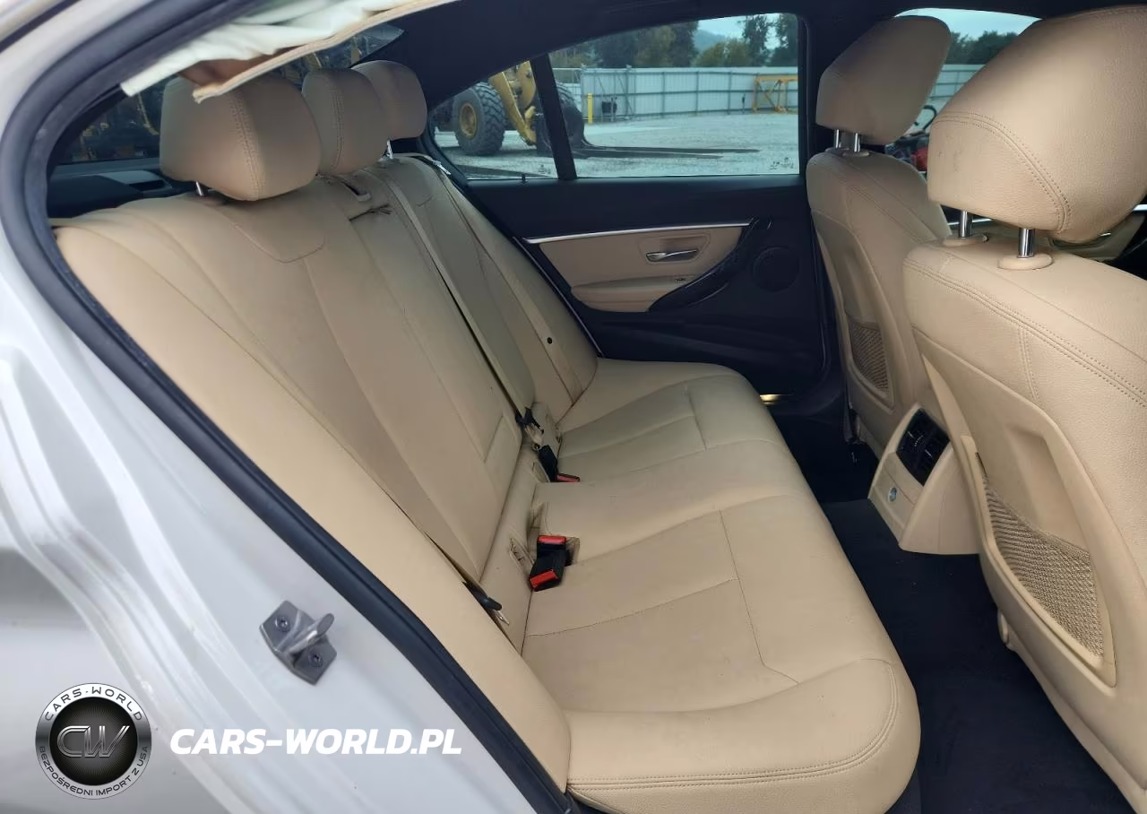 2018 BMW 330 I VIN:WBA8B9G58JNU97707 - 10