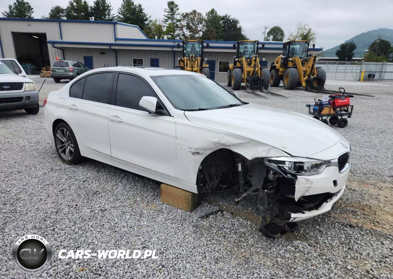 2018 BMW 330 I VIN:WBA8B9G58JNU97707 - 4