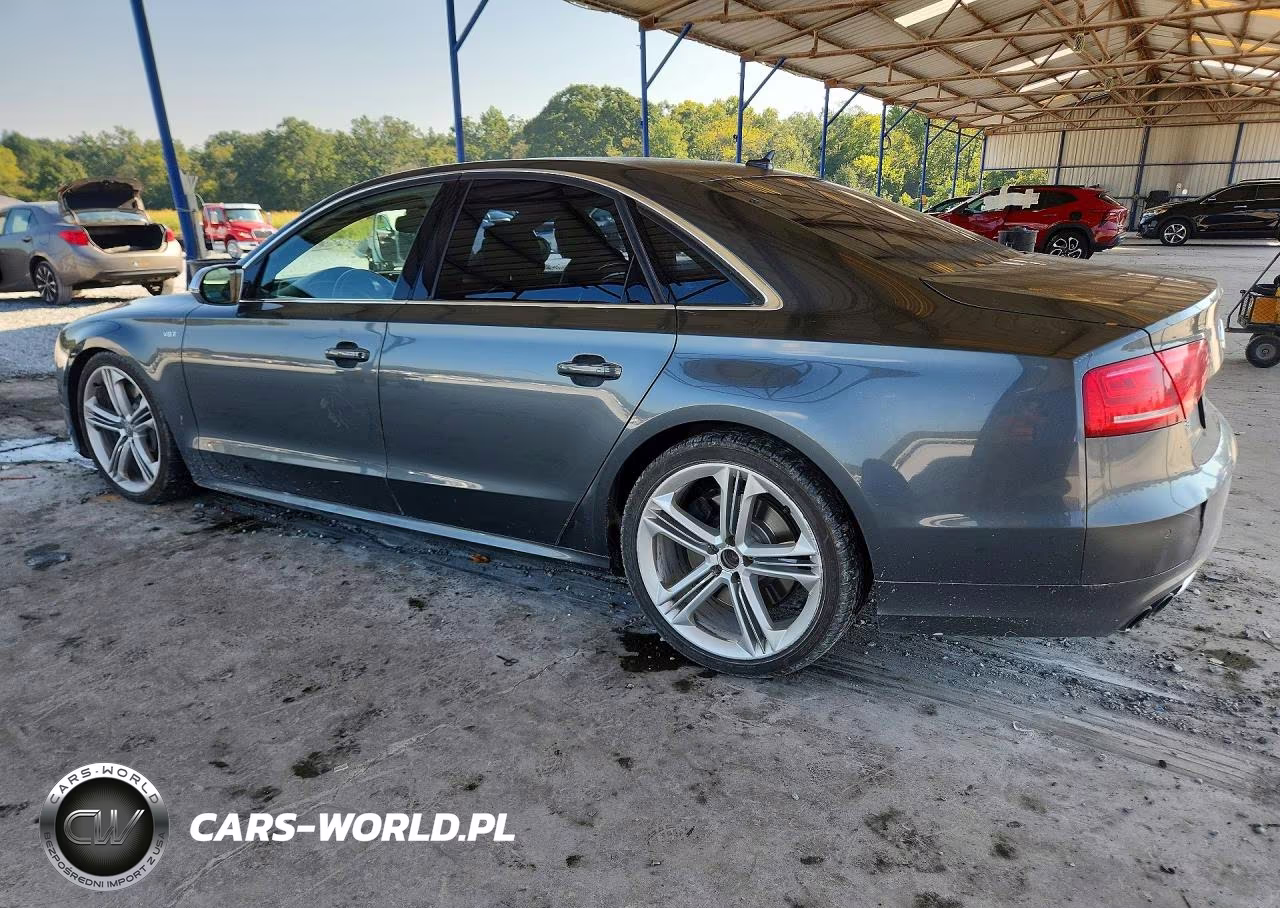 2013 Audi S8 Quattro VIN:WAUD2AFD1DN033932 - 2