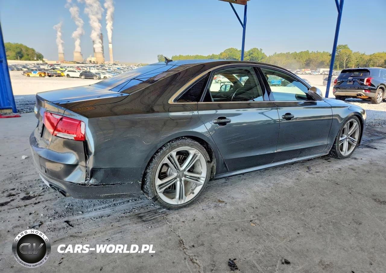 2013 Audi S8 Quattro VIN:WAUD2AFD1DN033932 - 3