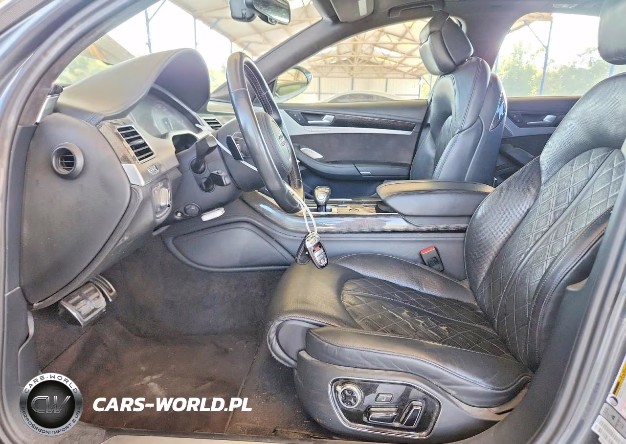 2013 Audi S8 Quattro VIN:WAUD2AFD1DN033932 - 7