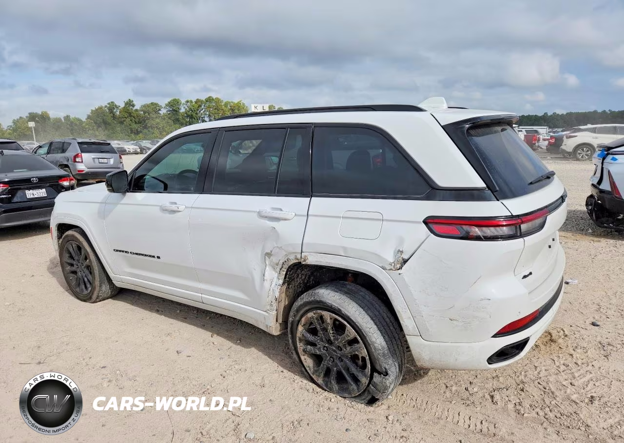 2022 Jeep Grand Cherokee Overland VIN:1C4RJHDT2N8582800 - 2