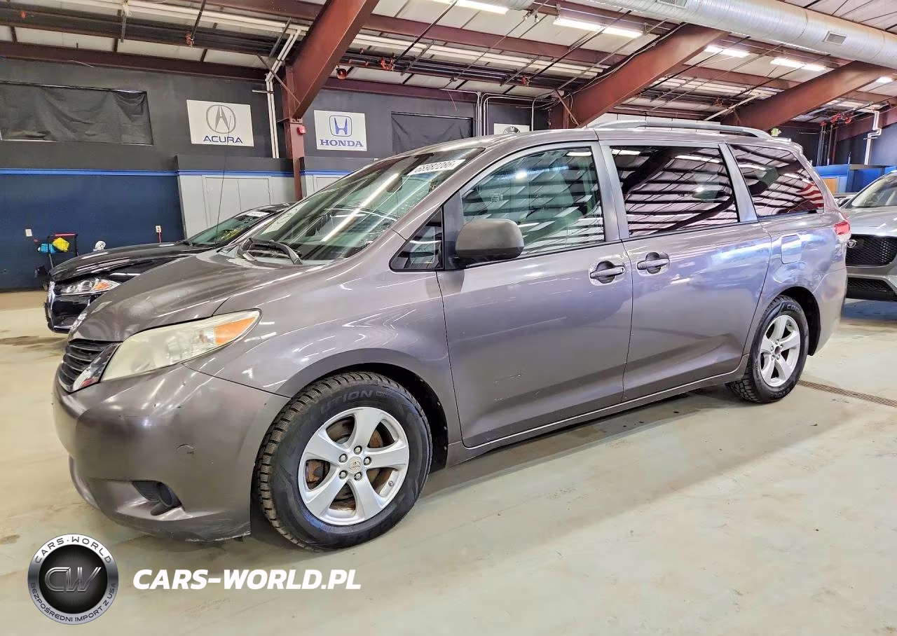 2012 Toyota Sienna Le