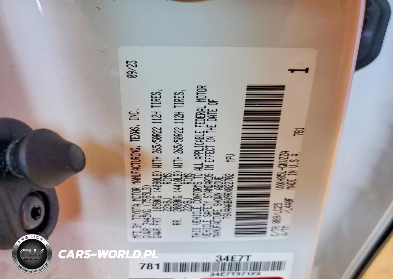 2024 Toyota Sequoia Capstone VIN:7SVAAABA9RX022702 - 13
