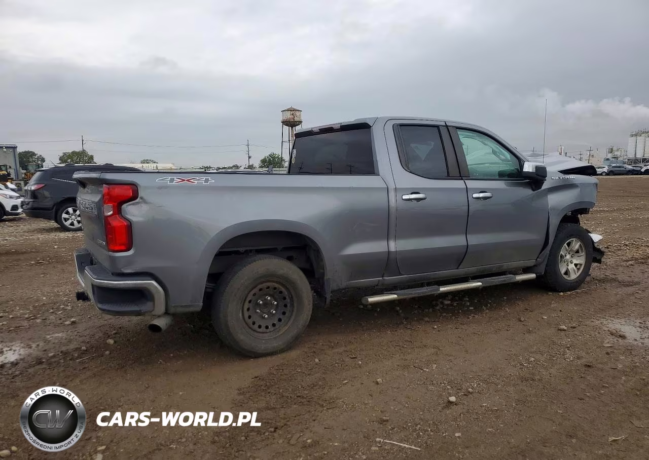 2021 Chevrolet Silverado K1500 Custom VIN:1GCRYBEH7MZ141644 - 3