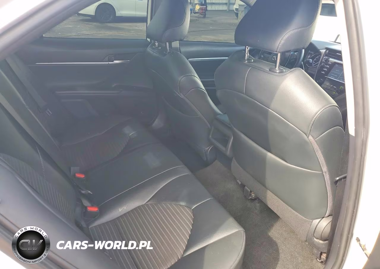2019 Toyota Camry Se VIN:4T1B11HK2KU248713 - 10
