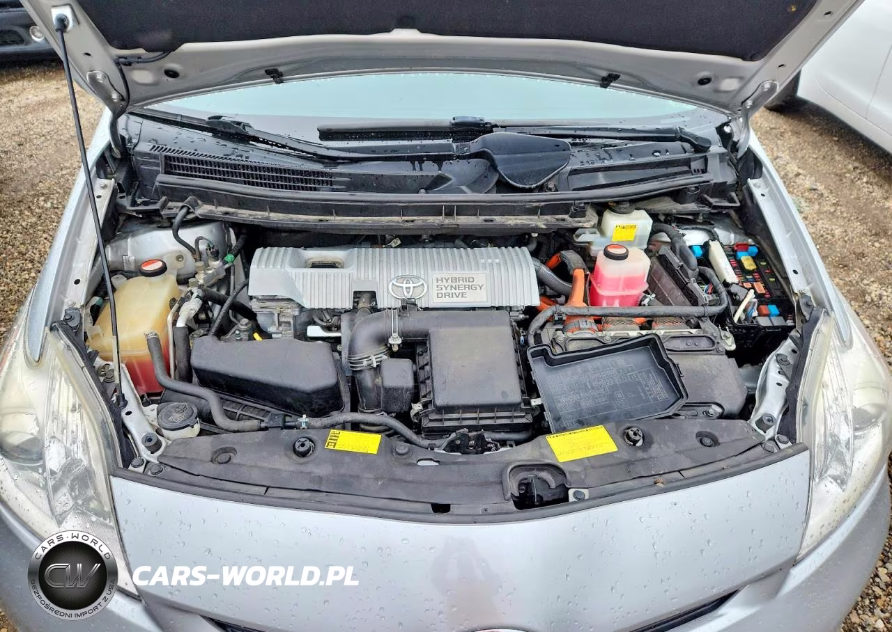 2014 Toyota Prius Two VIN:JTDKN3DU2E1818453 - 11