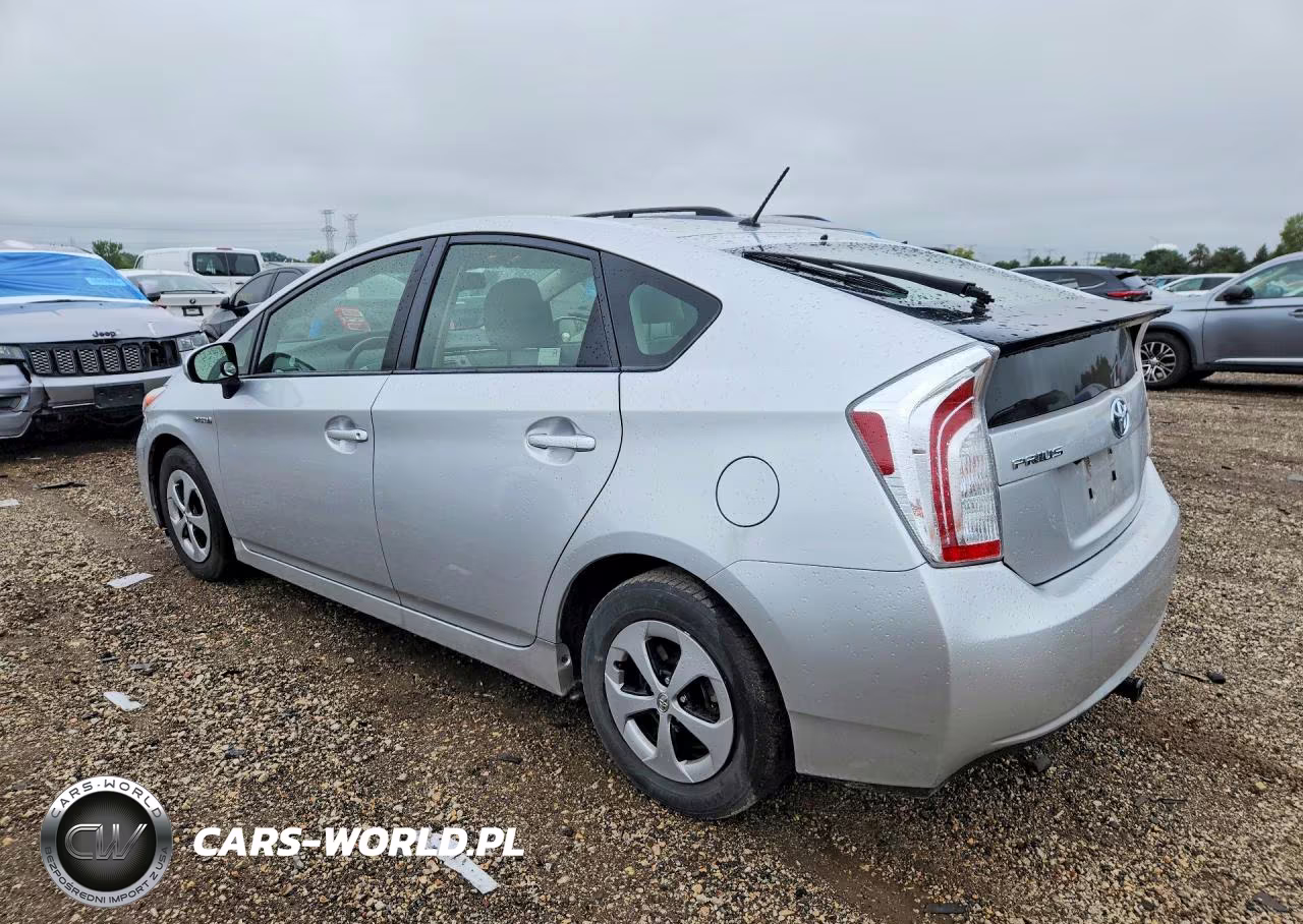 2014 Toyota Prius Two VIN:JTDKN3DU2E1818453 - 2