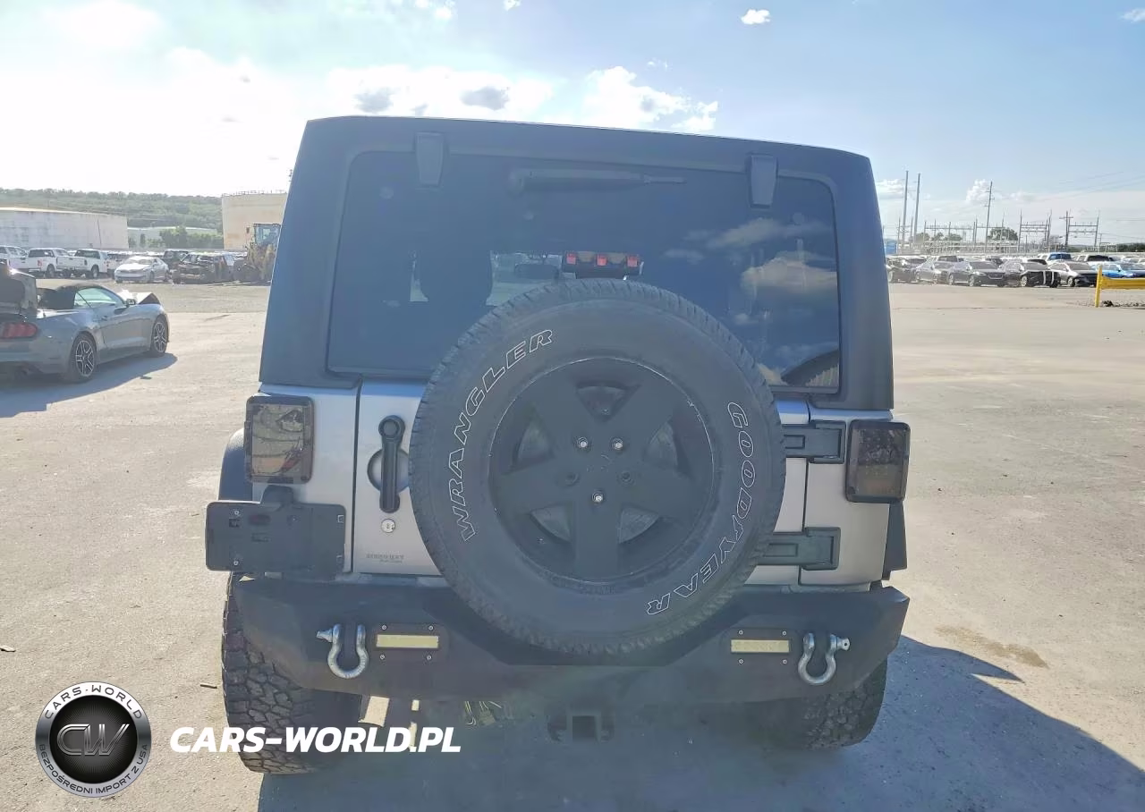 2017 Jeep Wrangler Unlimited Sport VIN:1C4HJWDG4HL654357 - 6