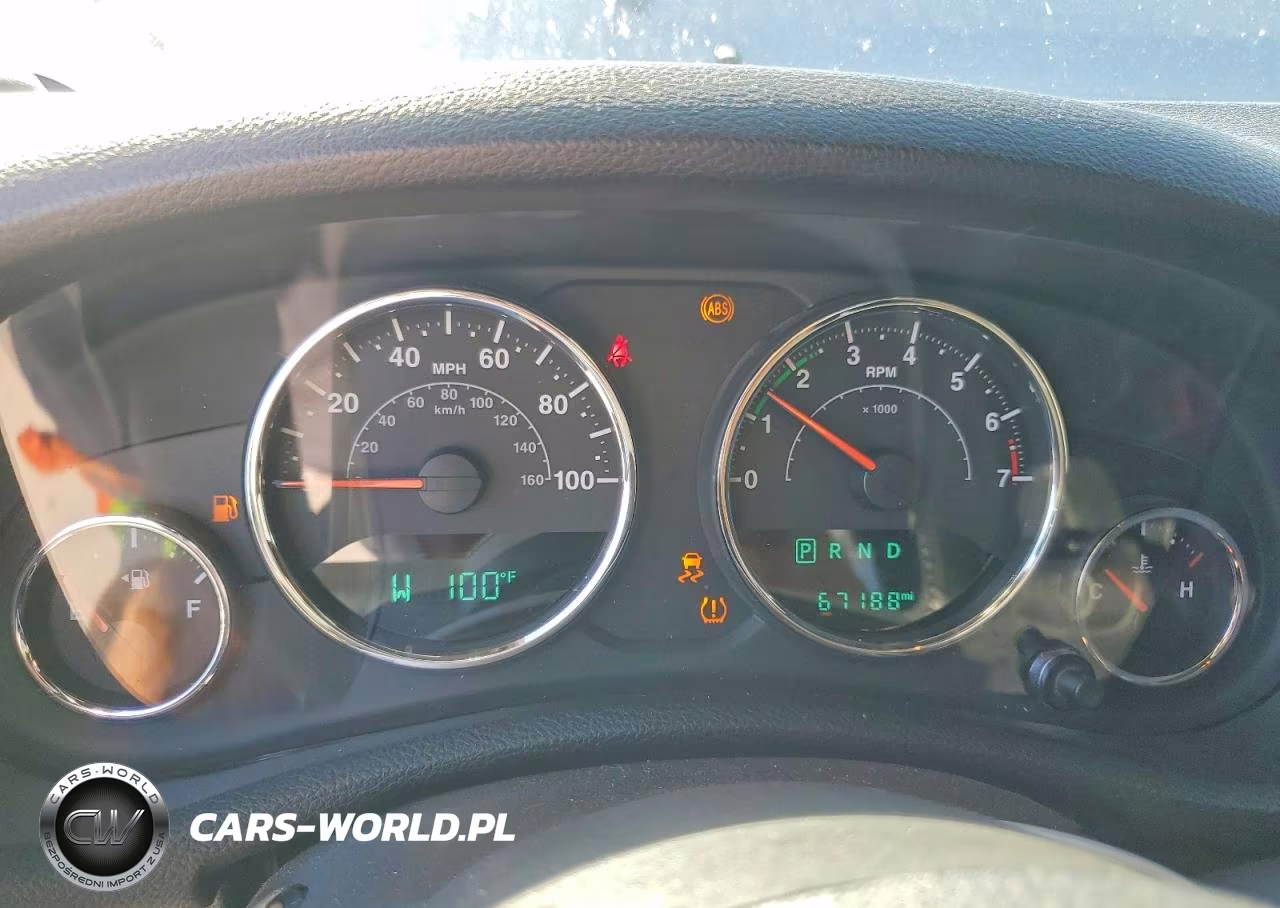 2017 Jeep Wrangler Unlimited Sport VIN:1C4HJWDG4HL654357 - 9
