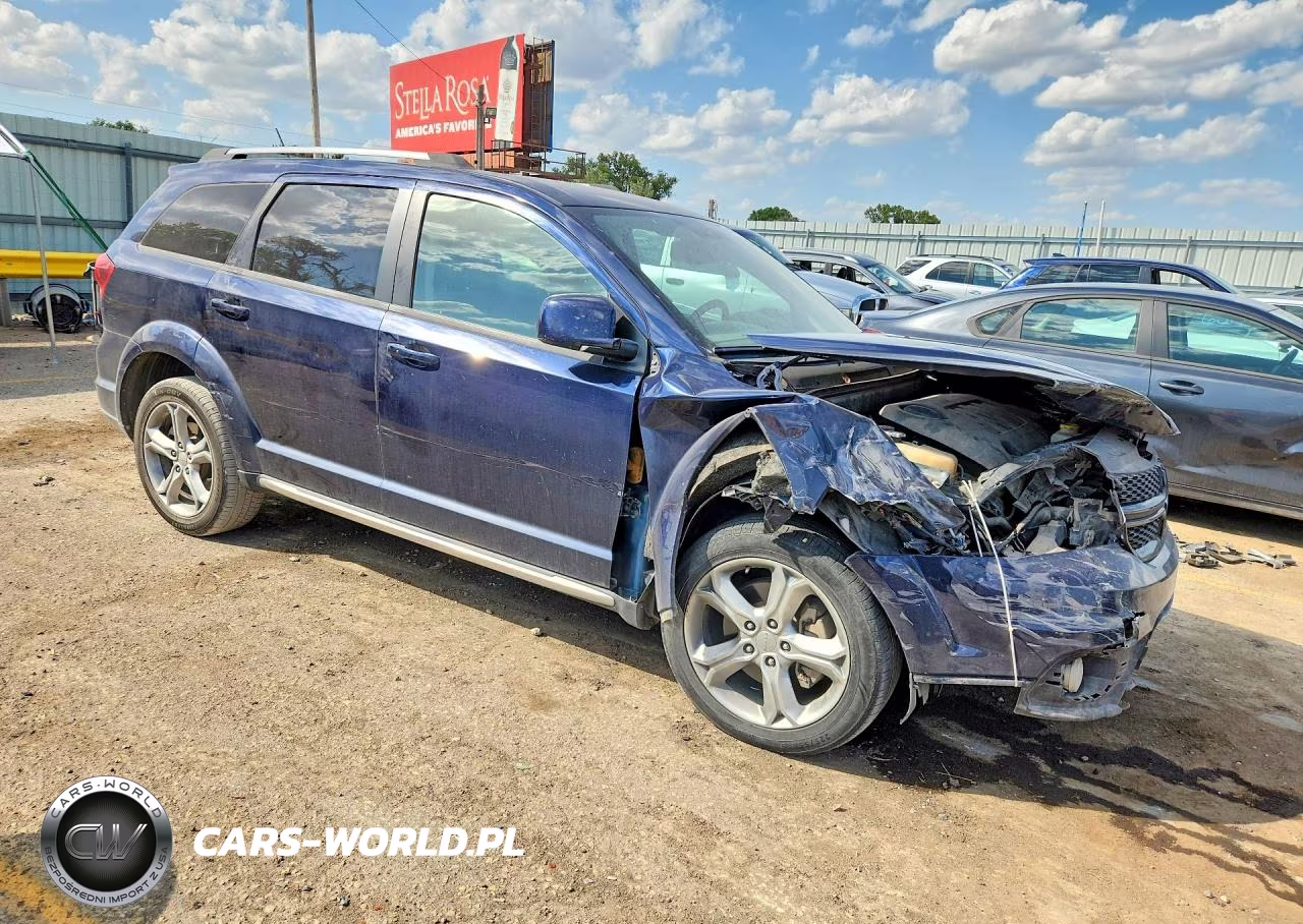 2017 Dodge Journey Crossroad VIN:3C4PDDGG6HT513877 - 4