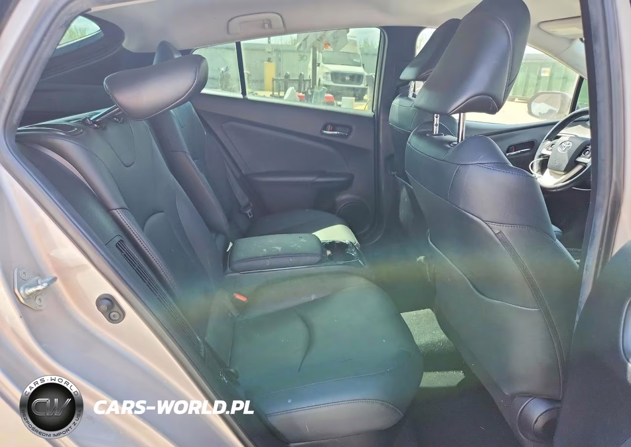 2017 Toyota Prius Prime Advanced VIN:JTDKARFP5H3005851 - 10