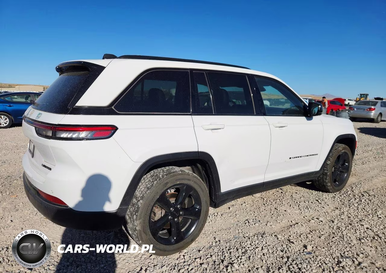 2023 Jeep Grand Cherokee Limited VIN:1C4RJHBG7PC541052 - 3