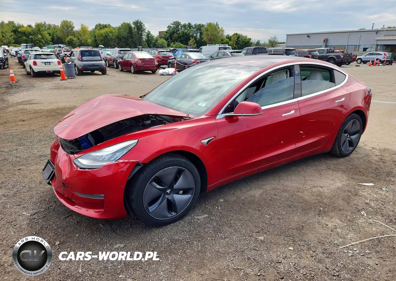 2018 Tesla Model 3 VIN:5YJ3E1EB3JF099561 - 1