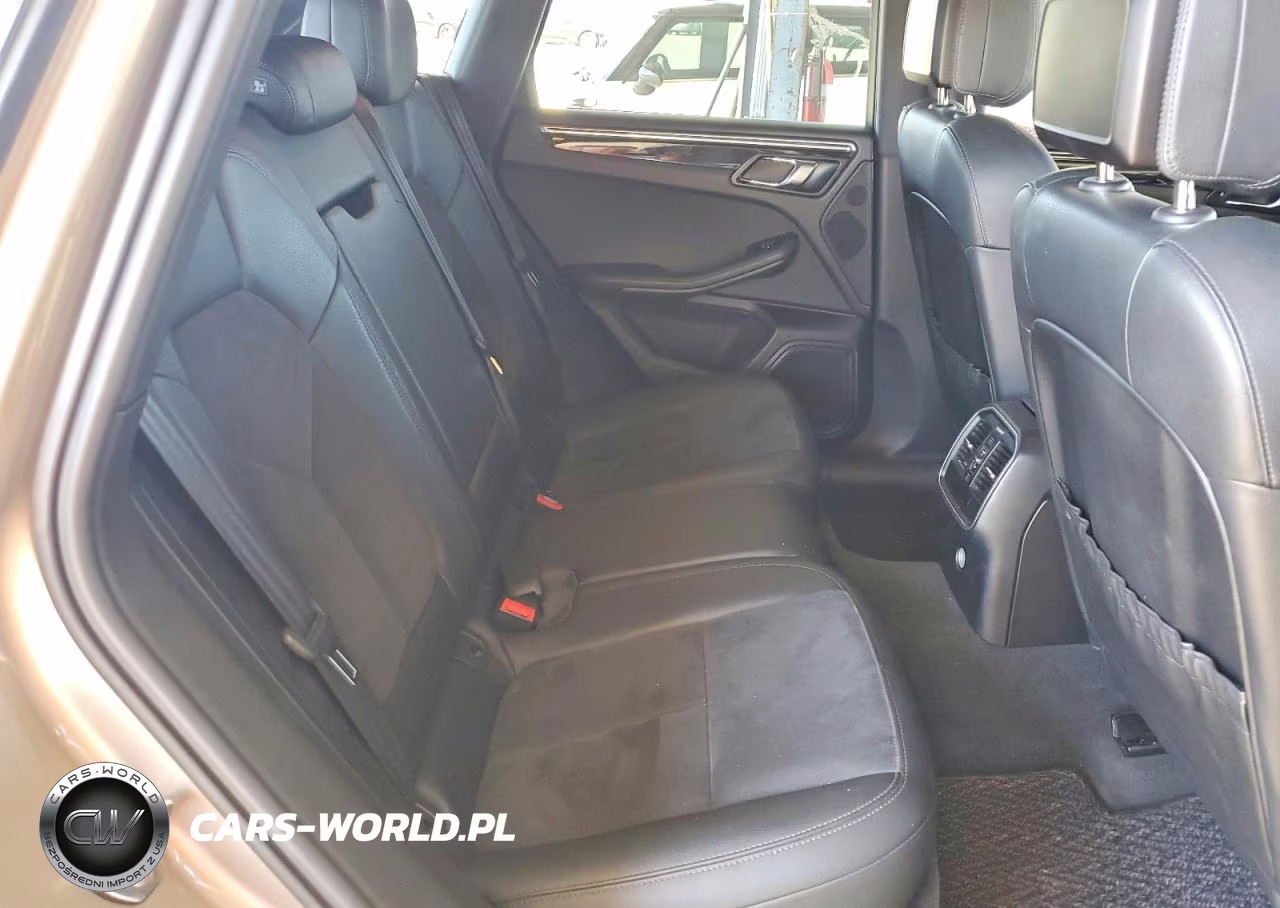 2016 Porsche Macan S VIN:WP1AB2A59GLB42598 - 10