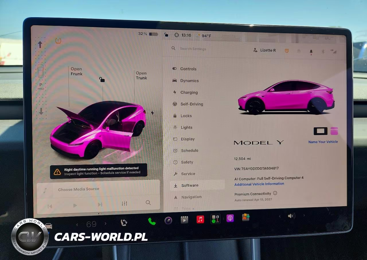 2026 Tesla Model Y VIN:7SAYGDED0TA604817 - 9