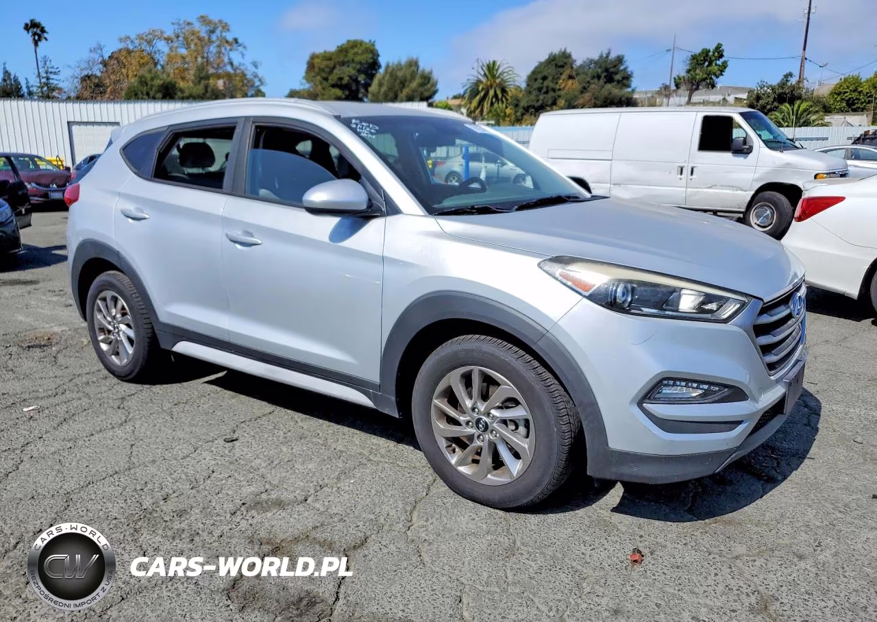 2018 Hyundai Tucson Sel VIN:KM8J33A41JU684917 - 4