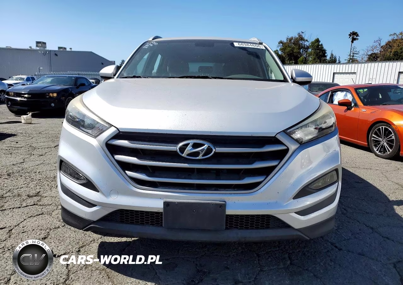 2018 Hyundai Tucson Sel VIN:KM8J33A41JU684917 - 5